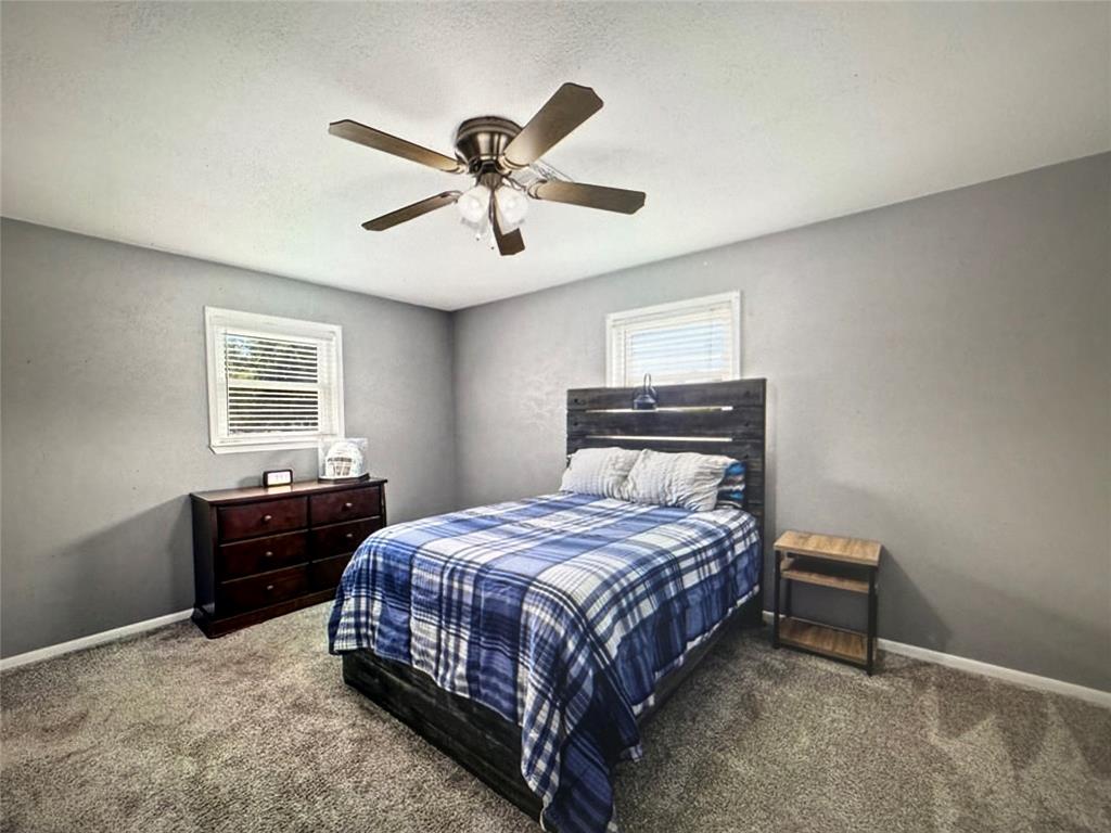 521 Wood - Photo 14