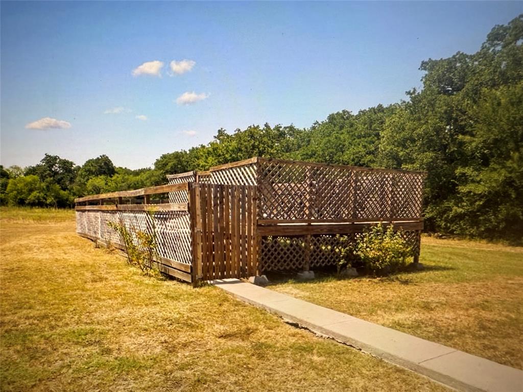 521 Wood - Photo 20