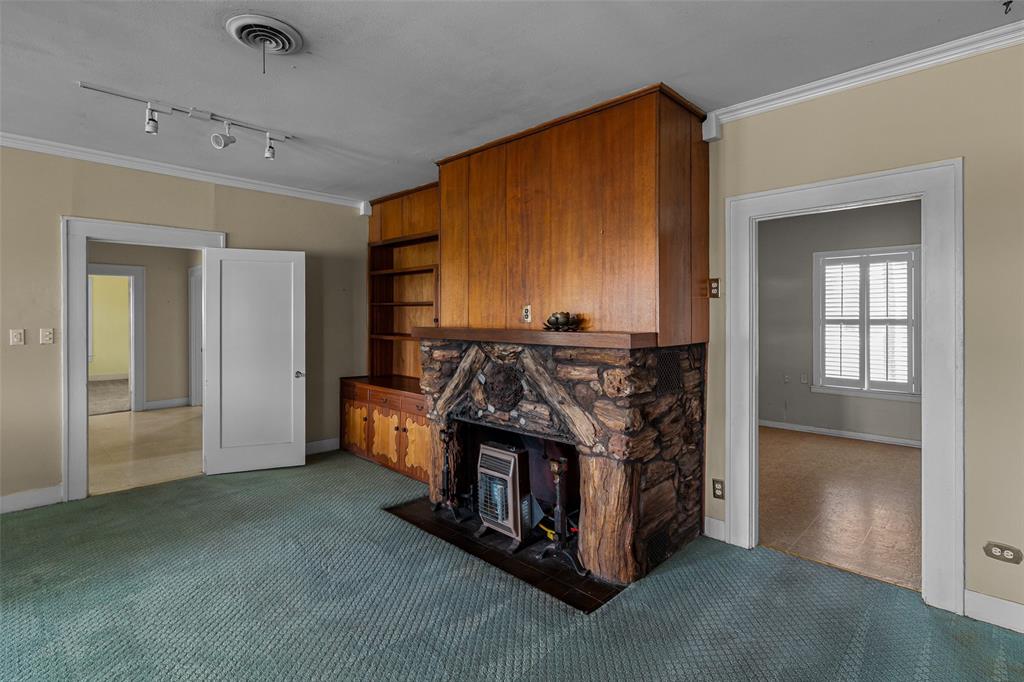 1803 N Highway 144 - Photo 9