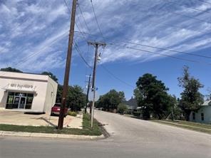201 E 6th Street - Photo 13