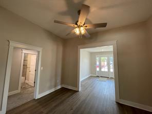 201 E 6th Street - Photo 20