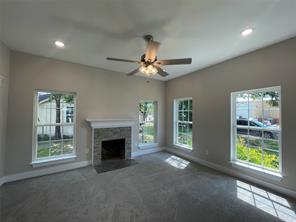 201 E 6th Street - Photo 30