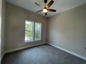 201 E 6th Street - Photo 31