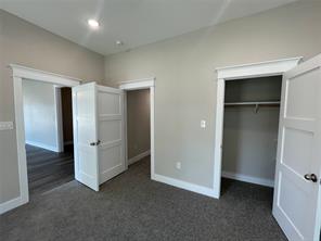 201 E 6th Street - Photo 32