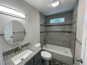 201 E 6th Street - Photo 33