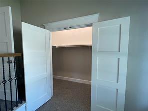 201 E 6th Street - Photo 37