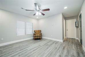 111 Pecos Drive - Photo 9