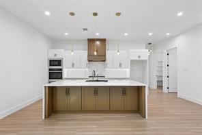 9008 Crosswind Drive - Photo 2