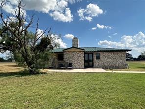 1815 Ranch Road 2597 - Photo 3