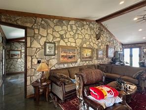 1815 Ranch Road 2597 - Photo 4