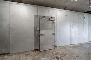 211 N Swenson Street - Photo 15