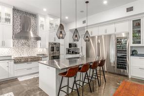 4798 Iberia Avenue - Photo 5