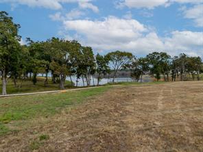 800 Peninsula Drive - Photo 2