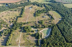 9530 County Road 581 - Photo 3