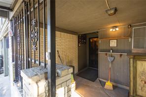 809 Lomo Street - Photo 4