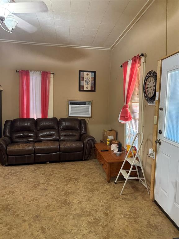 414 E Harris Street - Photo 4