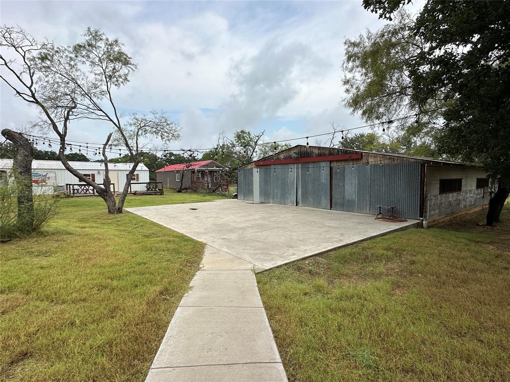 3739 CR 2160 - Photo 1