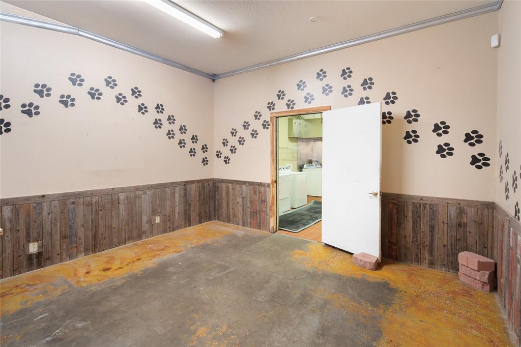 7504 Sam Rayburn Highway - Photo 14