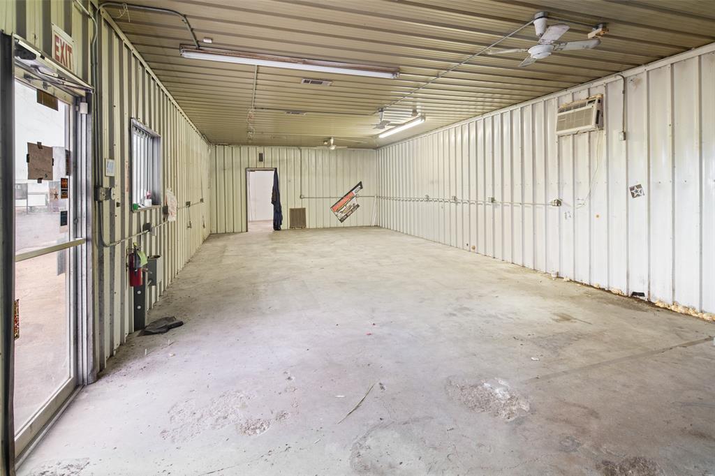 7504 Sam Rayburn Highway - Photo 25