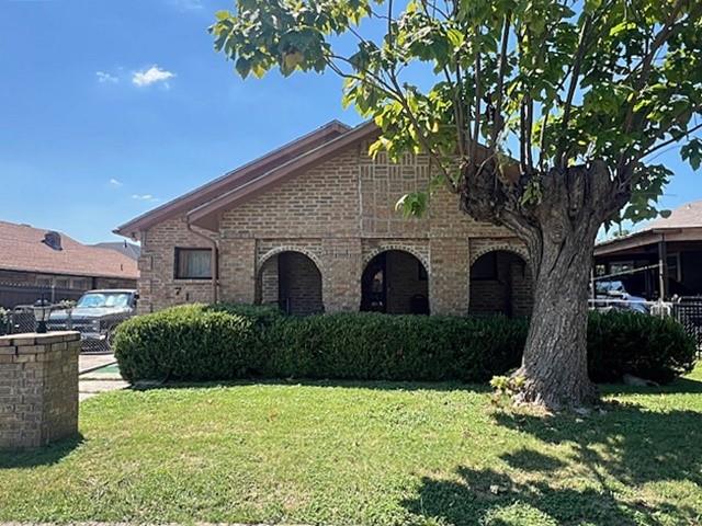 716 E Harvey Avenue - Photo 1