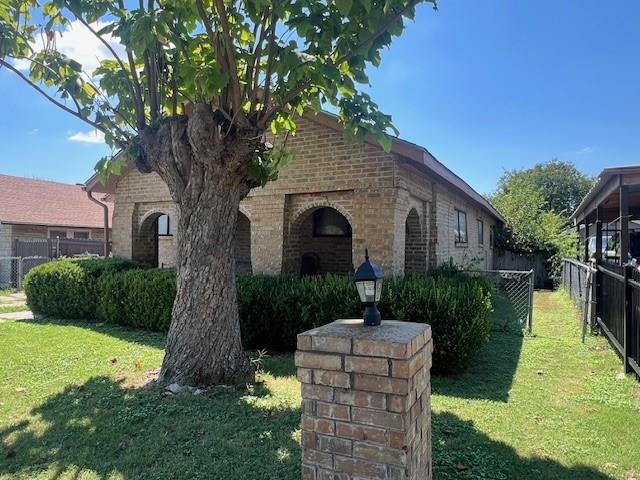 716 E Harvey Avenue - Photo 2