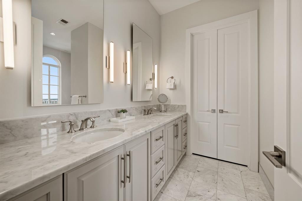 2800 Lakeside Parkway - Photo 26