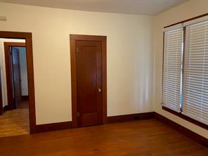 302 W College Street - Photo 8