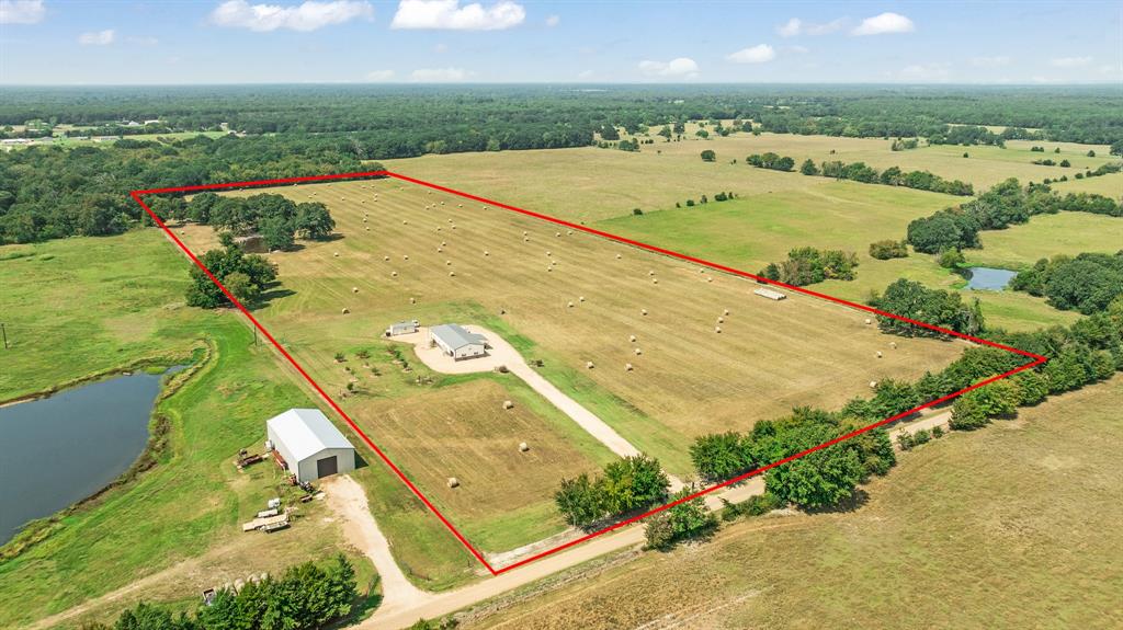 1750 County Road 34430 - Photo 2