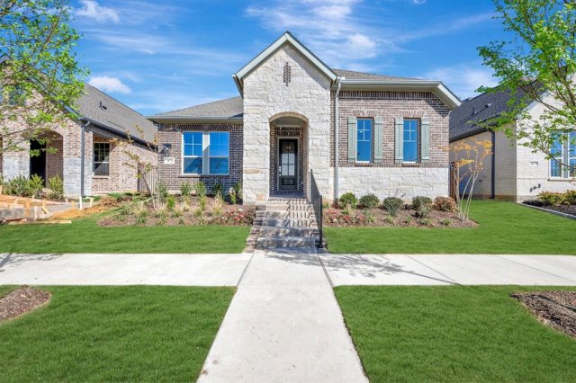 2075 Emerald Grove Drive