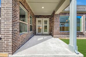 2075 Emerald Grove Drive - Photo 3
