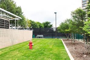 6211 W Northwest Highway - Photo 10
