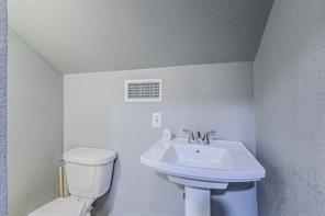 768 ELMWOOD Drive - Photo 16