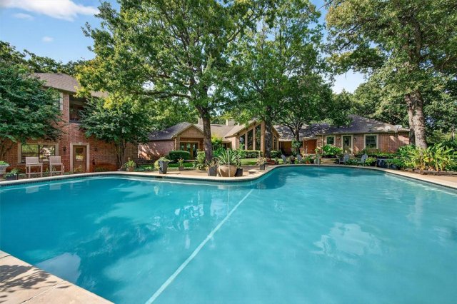 215 Hiland Acres Circle