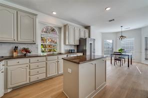13347 Lincolnshire Lane - Photo 21
