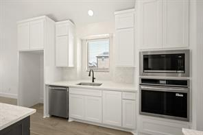 402 Crestview Drive - Photo 13