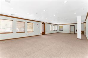 5212 Village Creek Dr Drive - Photo 8