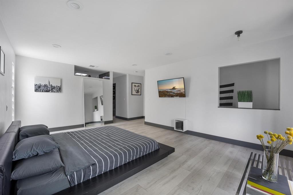 4134 Travis Street - Photo 19