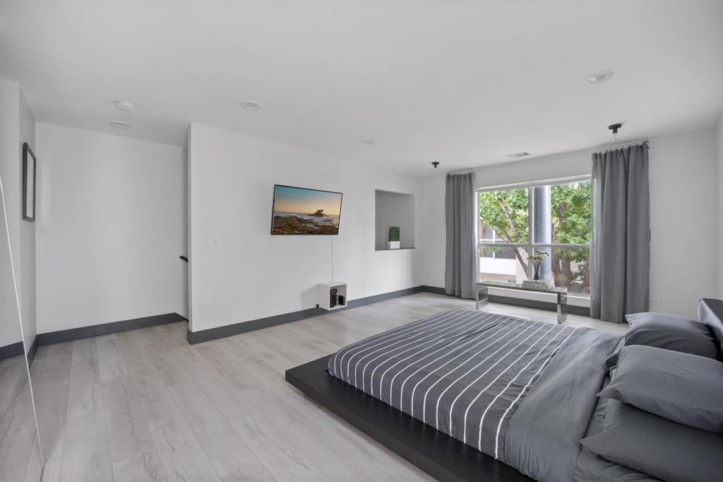 4134 Travis Street - Photo 20