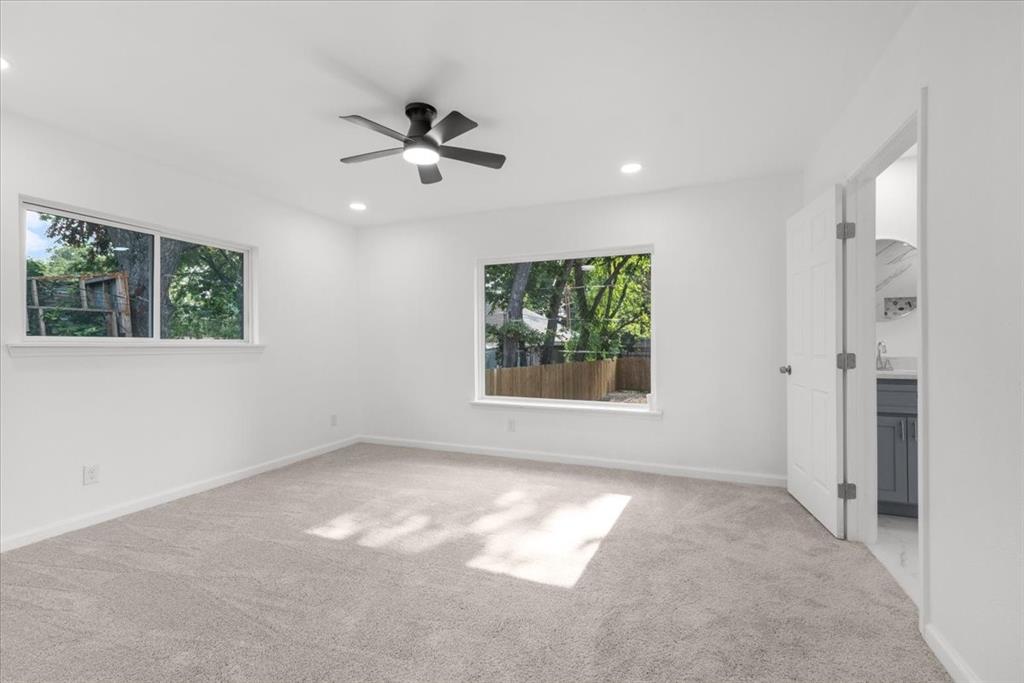 818 Hollywood Avenue - Photo 11