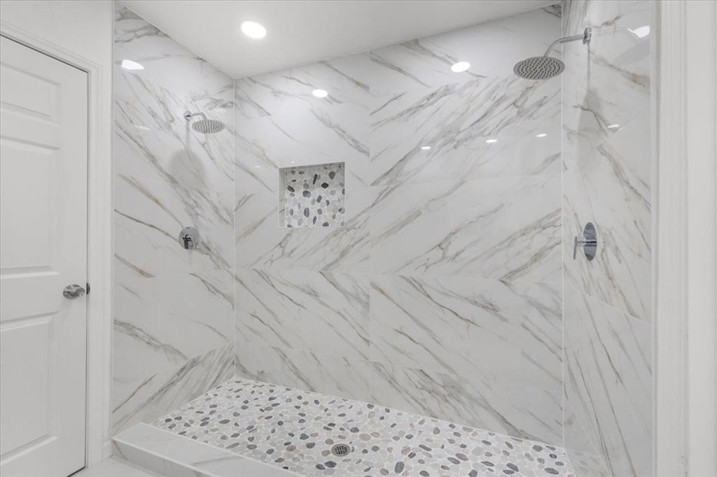 818 Hollywood Avenue - Photo 15
