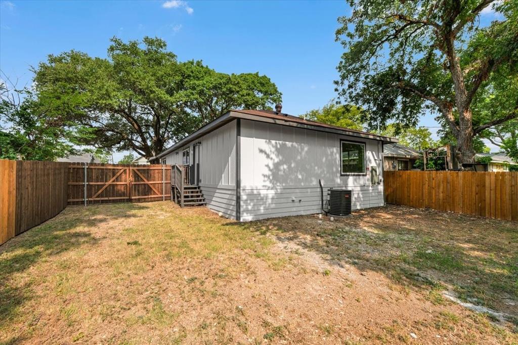 818 Hollywood Avenue - Photo 21