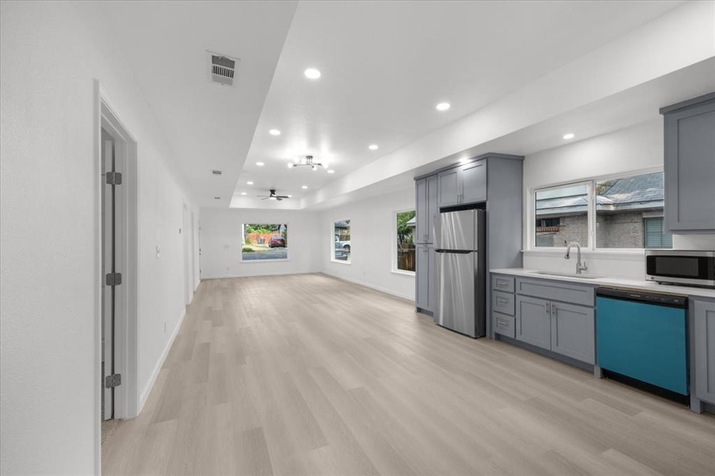 818 Hollywood Avenue - Photo 8