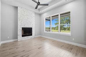 1019 Glenoaks Drive - Photo 6
