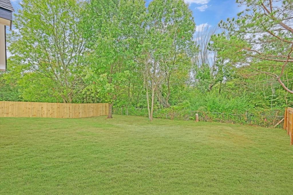 111 N Oak Street - Photo 33