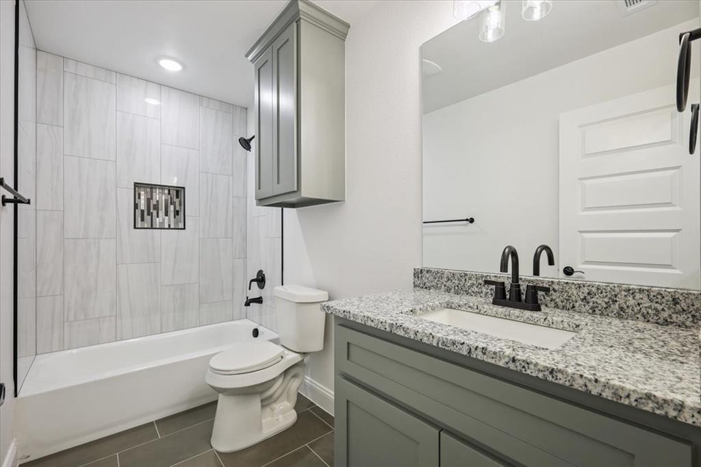111 N Oak Street - Photo 8