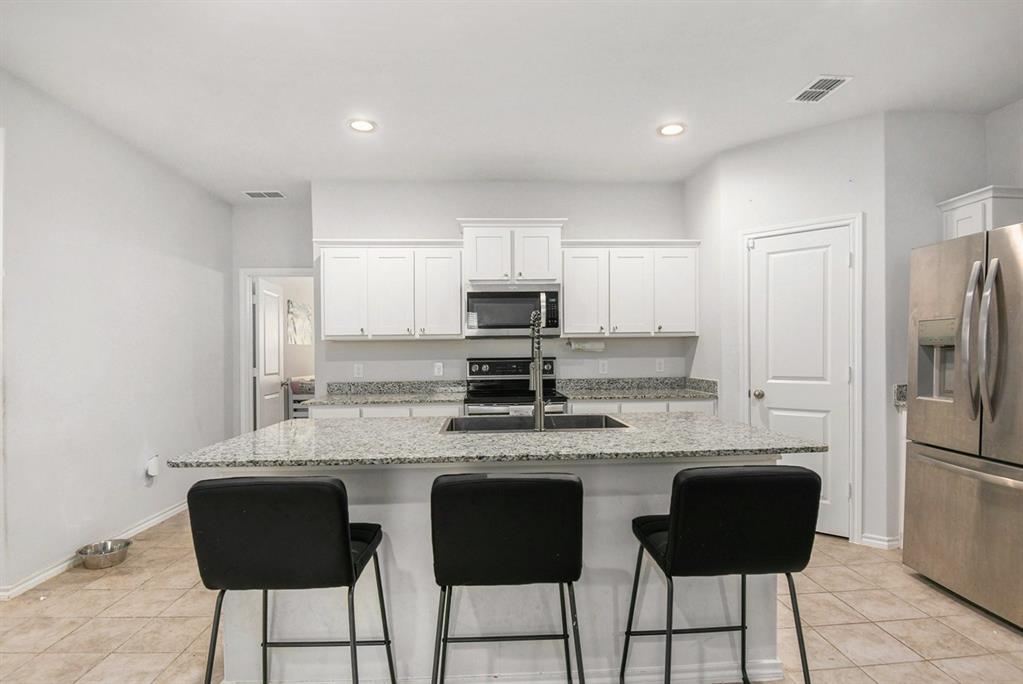 2920 Manu Street - Photo 5