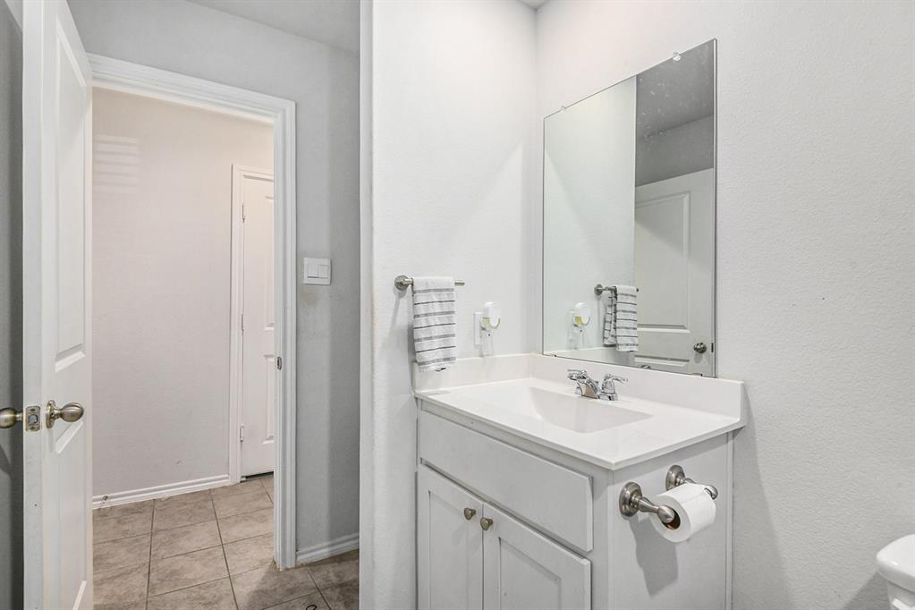 2920 Manu Street - Photo 8