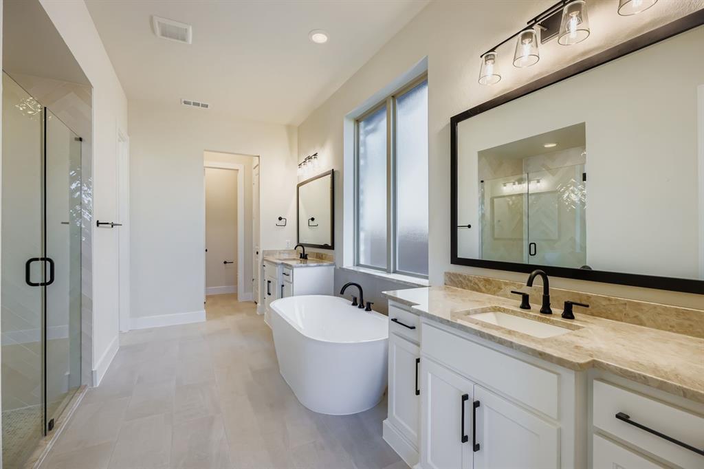 4813 Strada Street - Photo 16