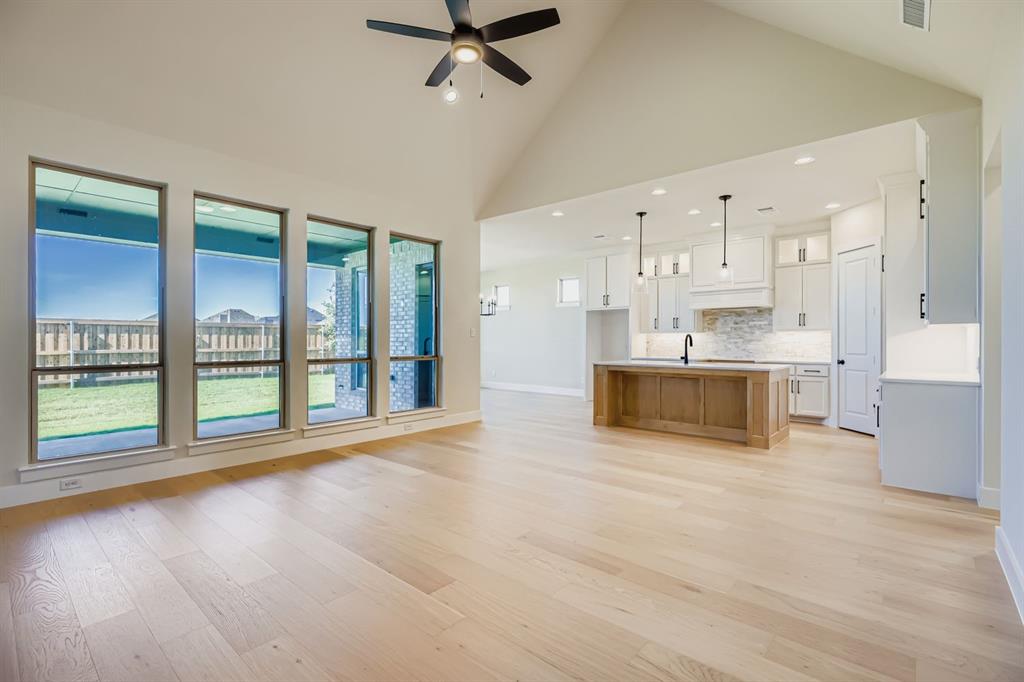 4813 Strada Street - Photo 5
