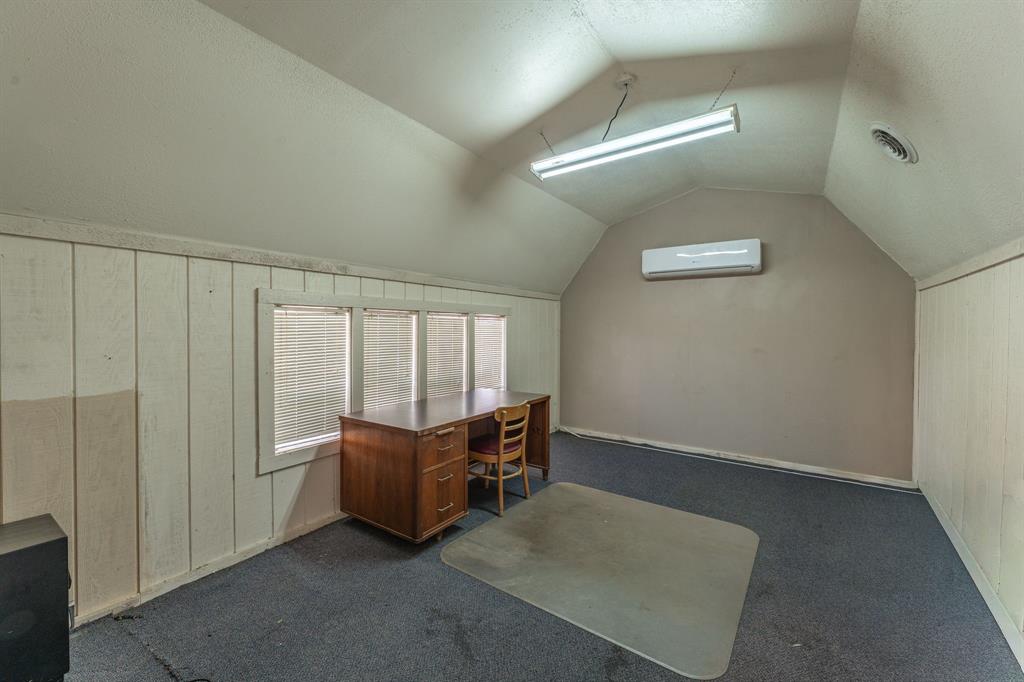 929 E Main Street - Photo 14